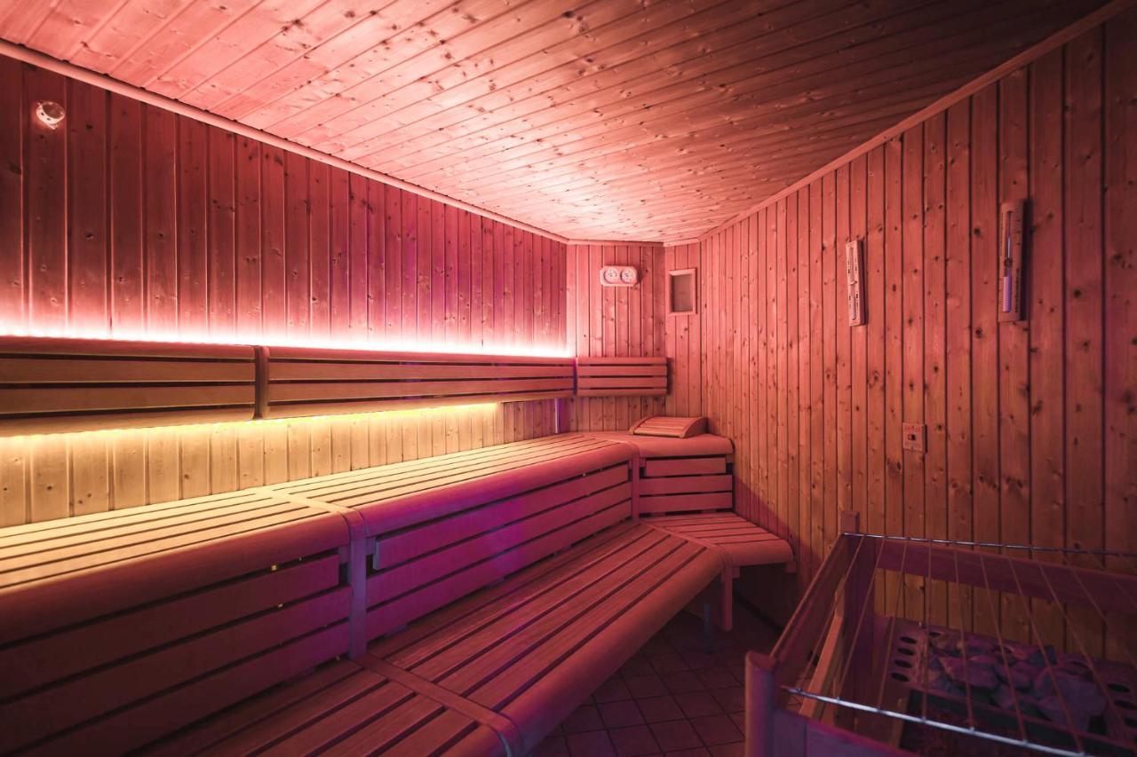 Majestic - Unique Spa Resort Brunico Exteriér fotografie